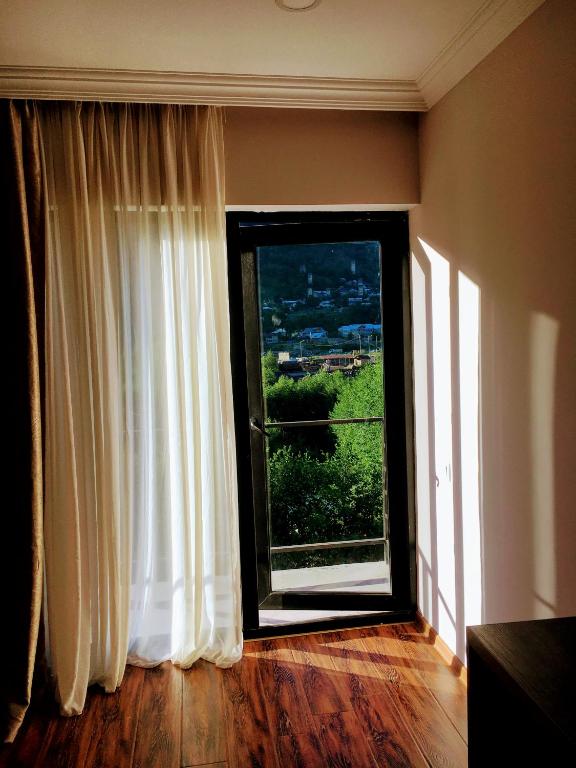 Standard King Size Room – Room Only