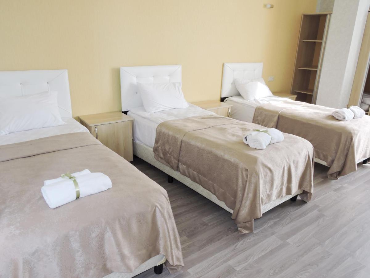 Standard Triple Room – Included Breakfast