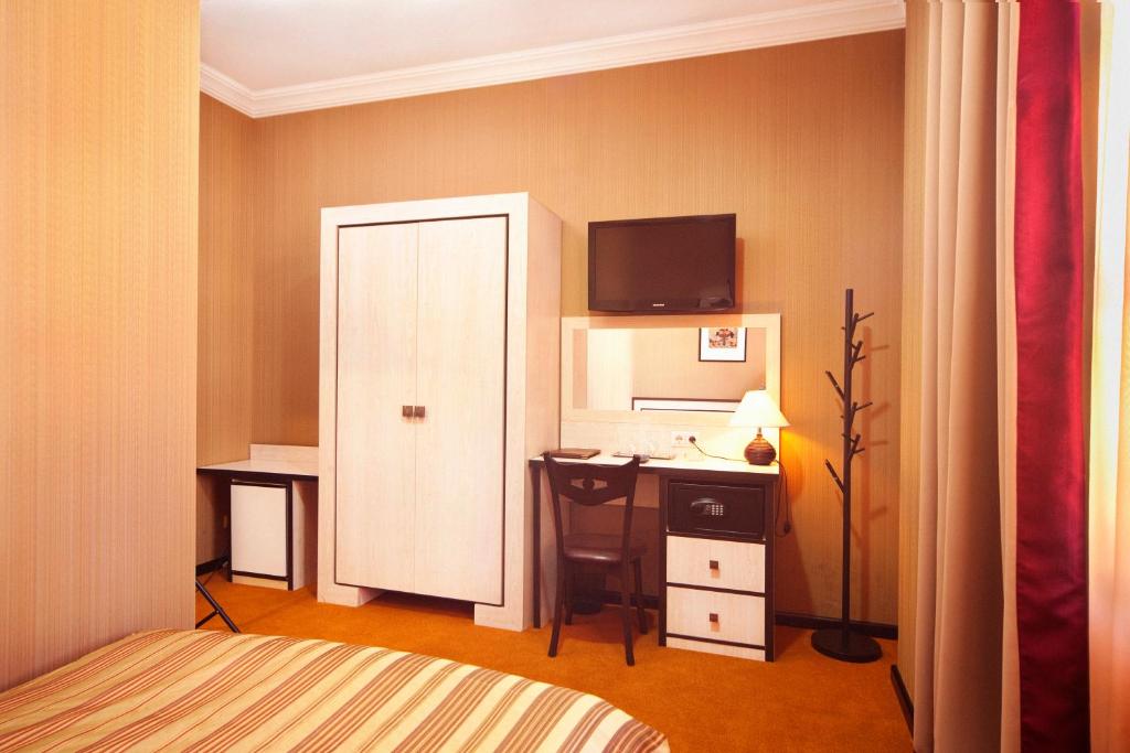 Standard Single Room – Included Breakfast