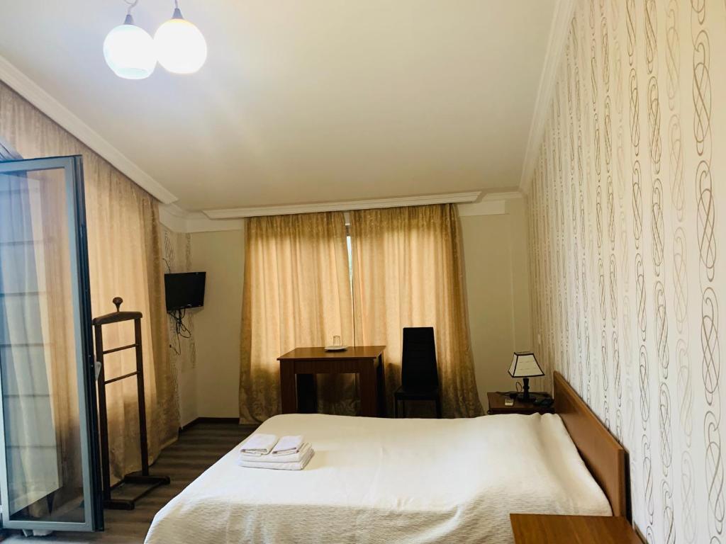 Standard King Size Room – Included Breakfast