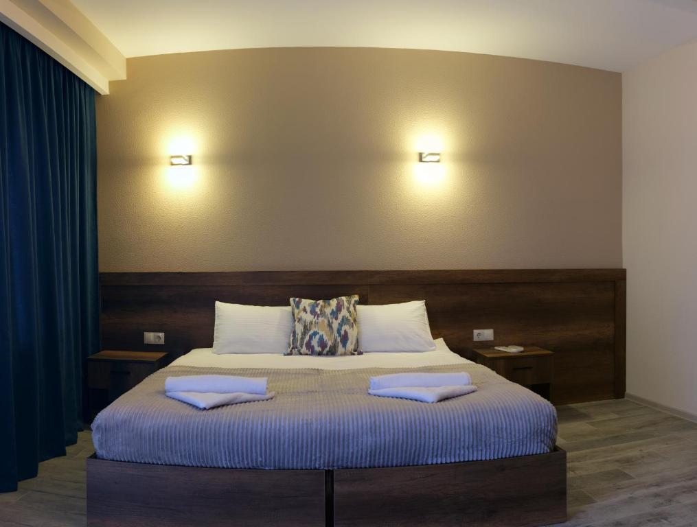 Standard King Size/Twin Room – Room Only