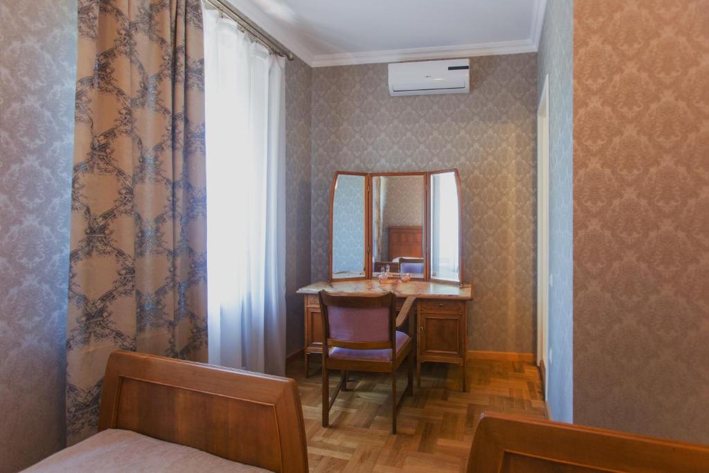 Standard King/ Twin Room – Included Breakfast