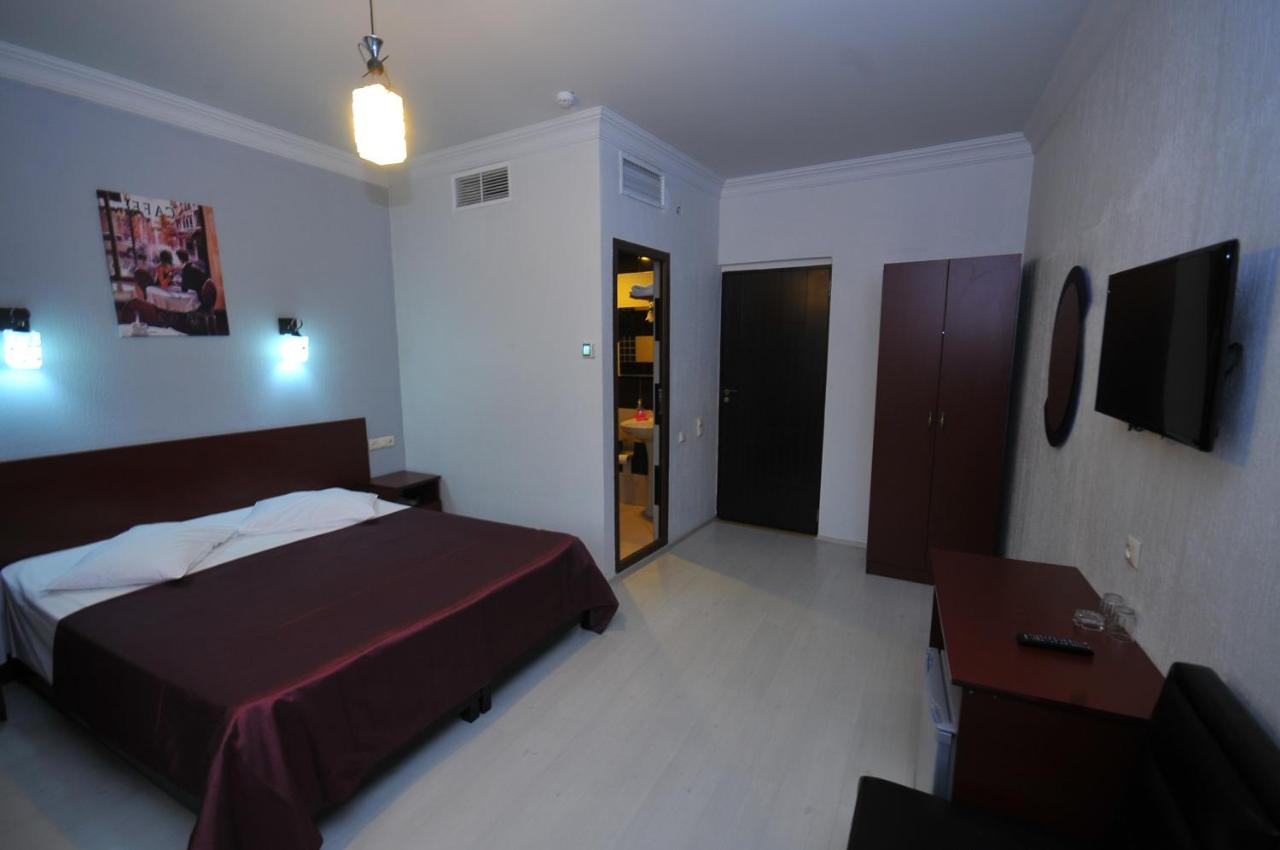 Standard King Size Room – Included Breakfast
