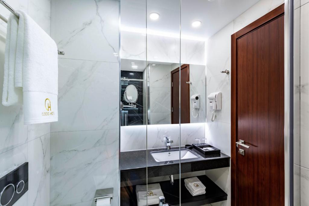 Deluxe Double or Twin Room Included Breakfast