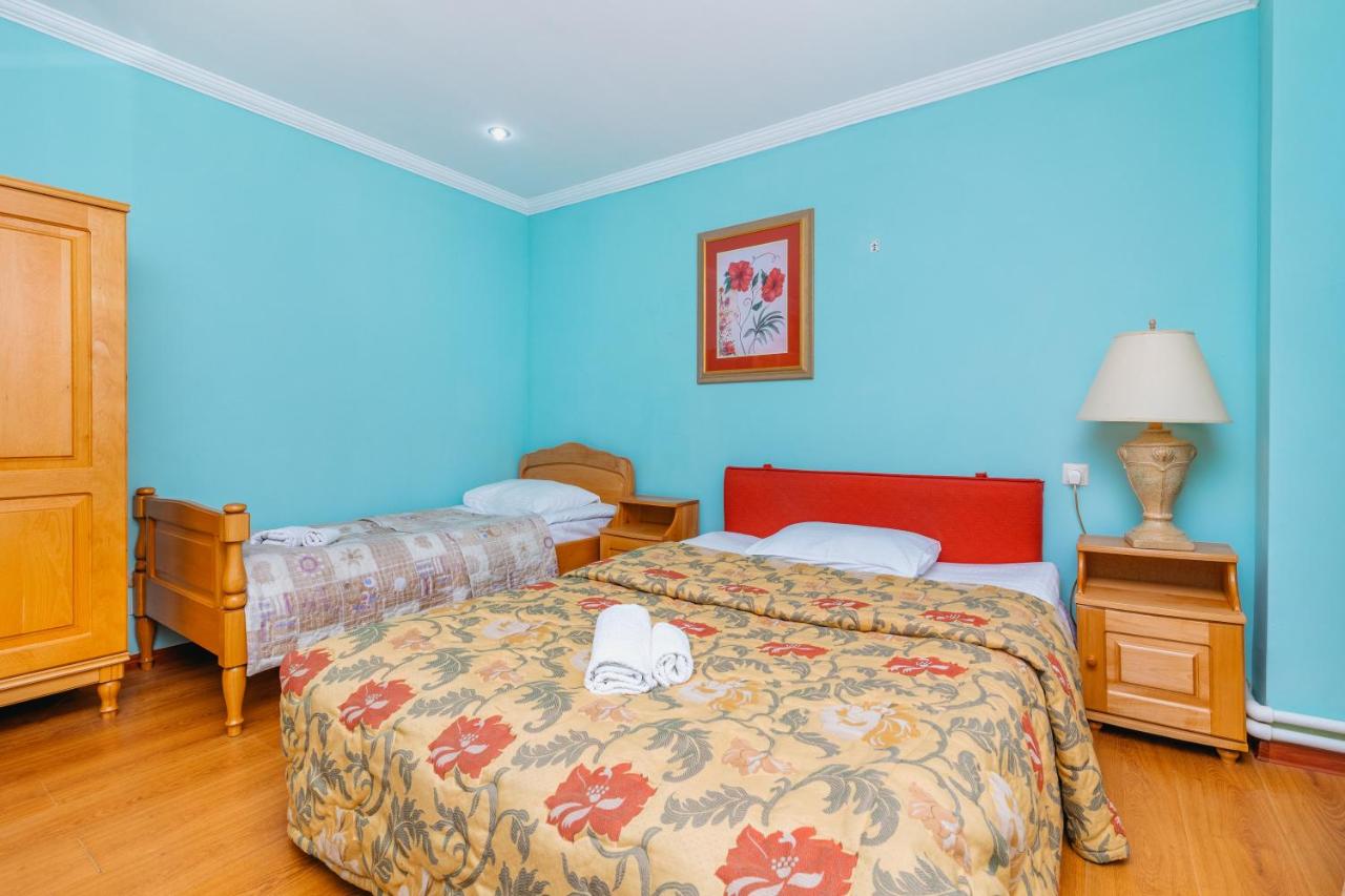 Standard Triple – Room Only