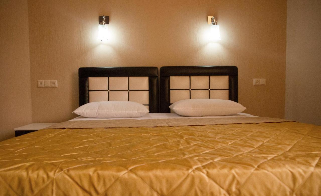 Standard King Size or Twin Room – Included Breakfast