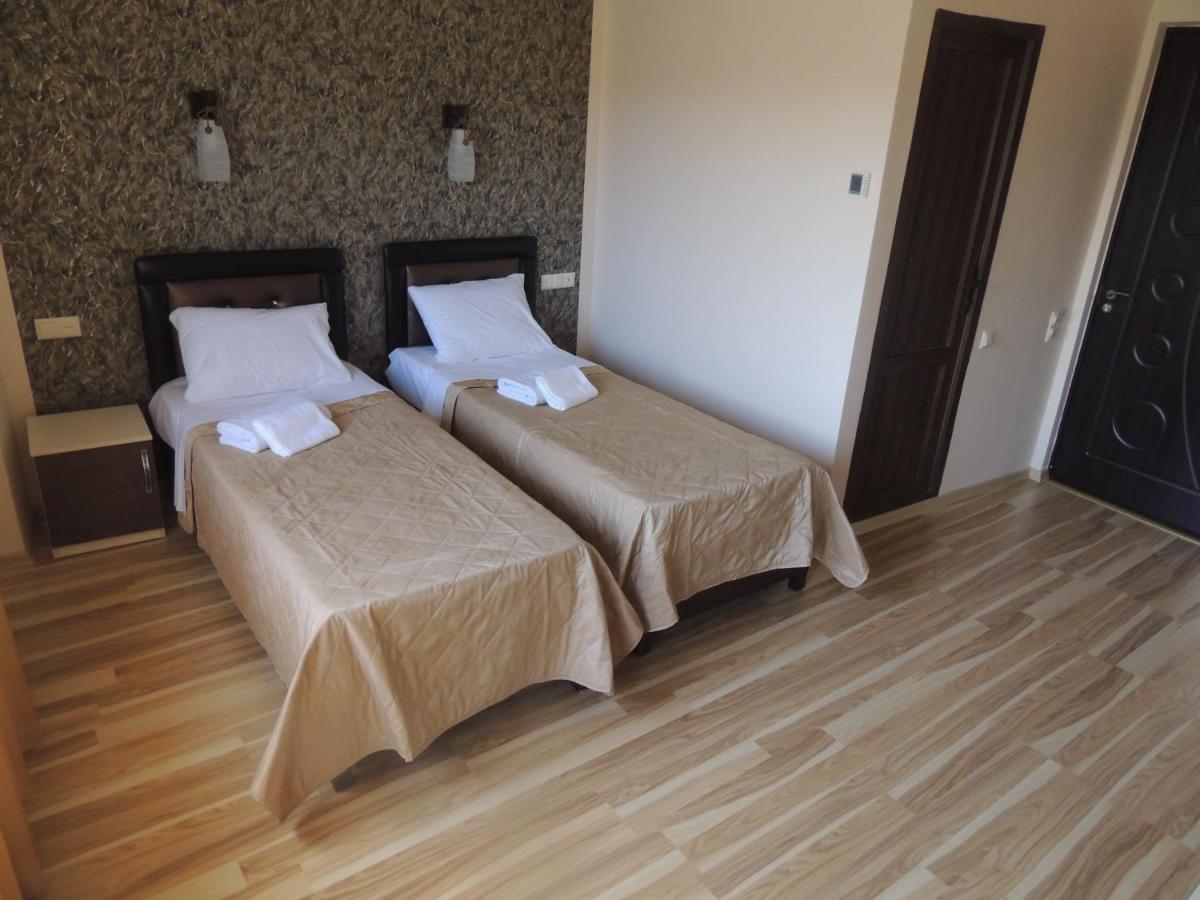 Standard King Size or Twin Room – Included Breakfast