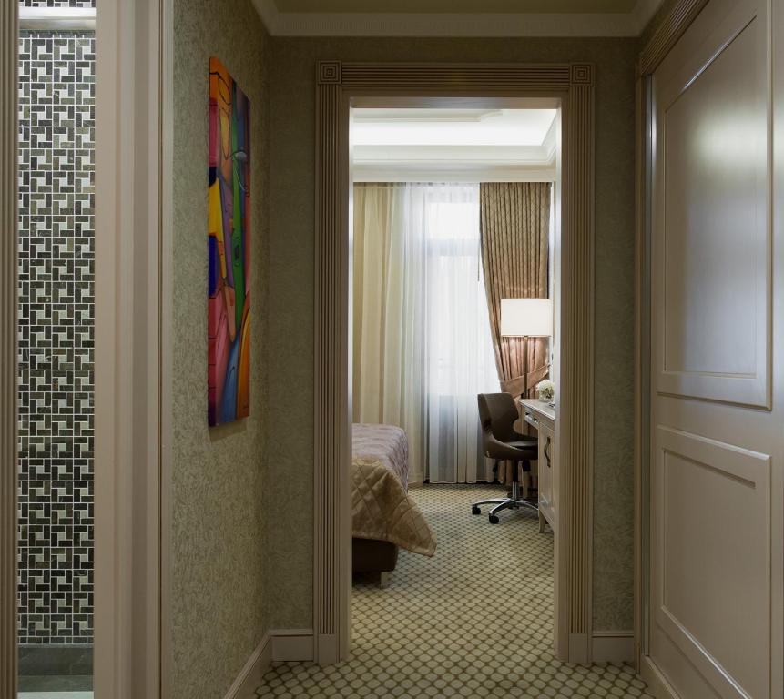 Standard King Size Room – Room Only