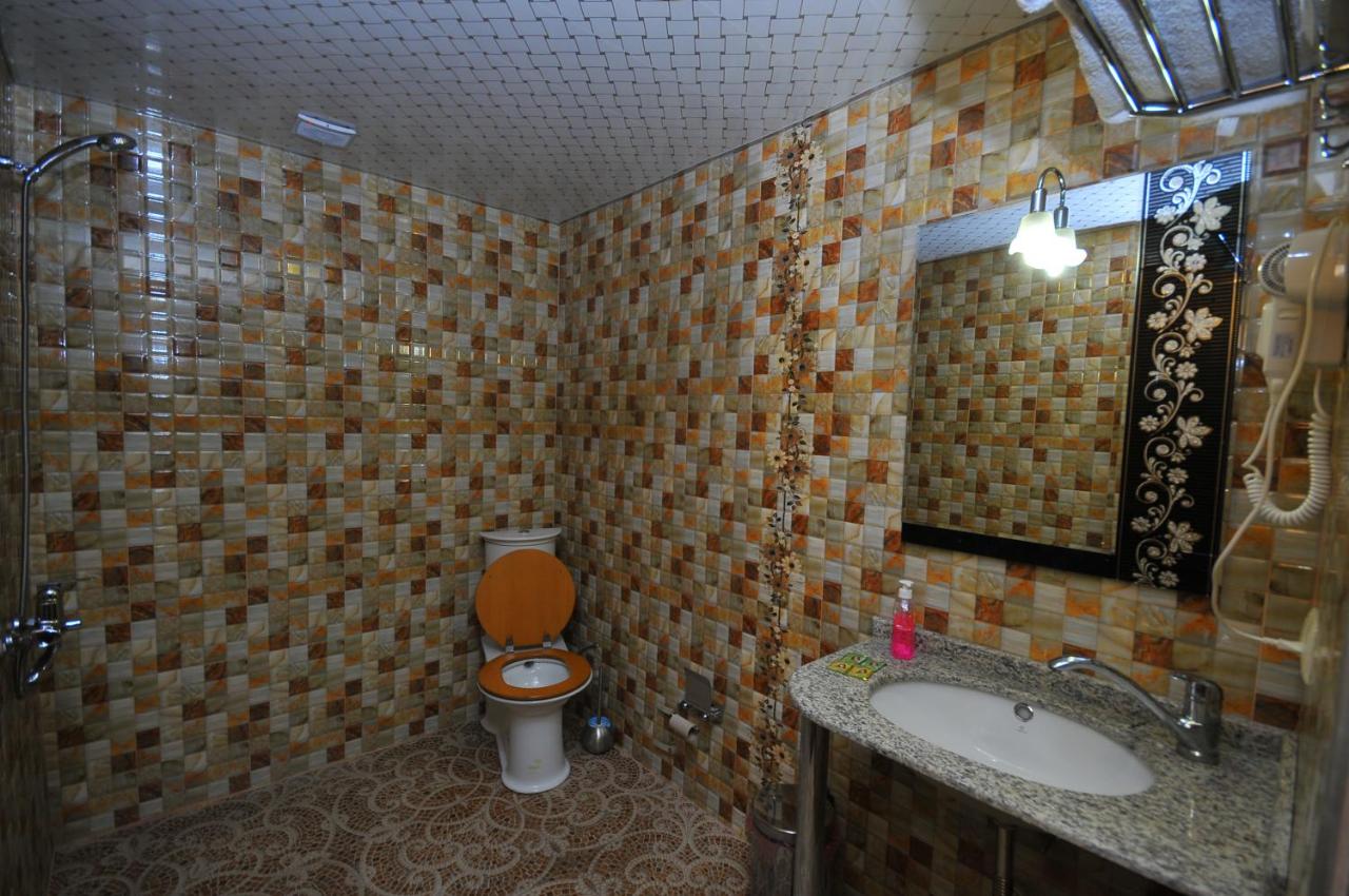 Standard King Size or Twin Room – Included Breakfast