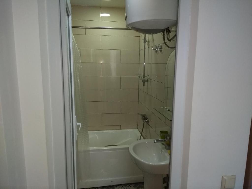 Standard Twin Room – Included Breakfast