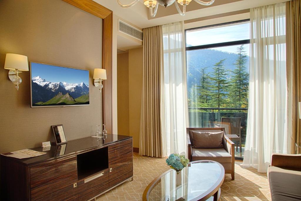 Junior Suite King Size Room – Included Full Board With Treatment