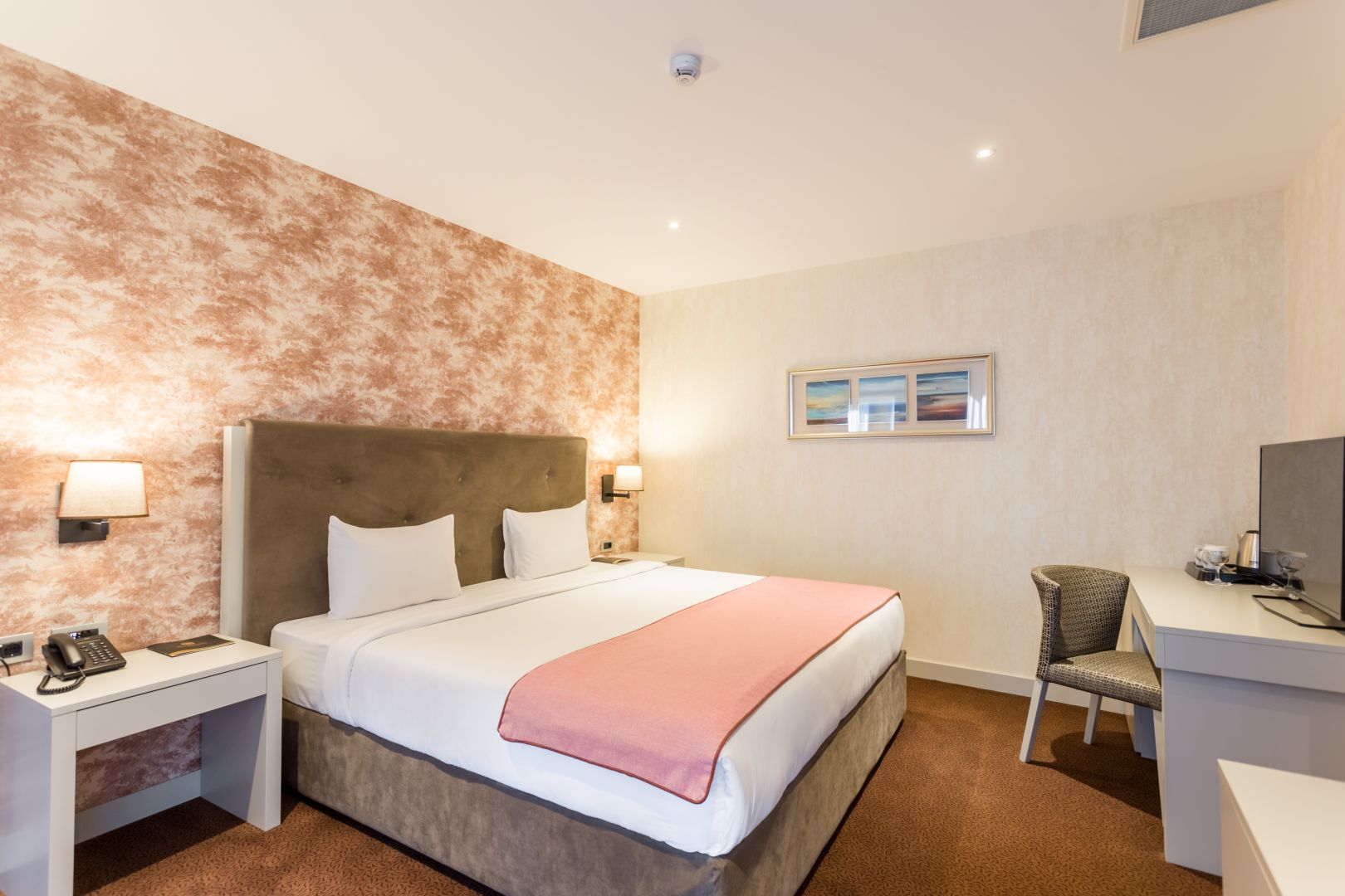 Executive Suite King Size Room Sea View – Included Breakfast