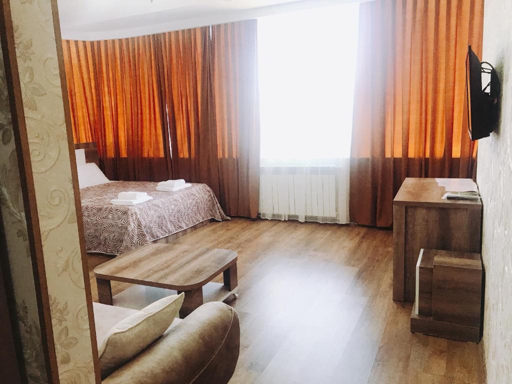 Comfort King Size Room – Included Breakfast