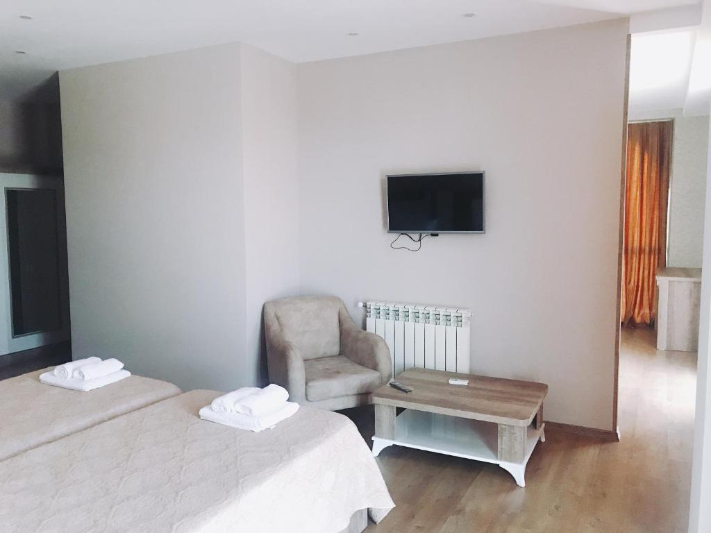 Family Room For 4 Persons – Included Breakfast