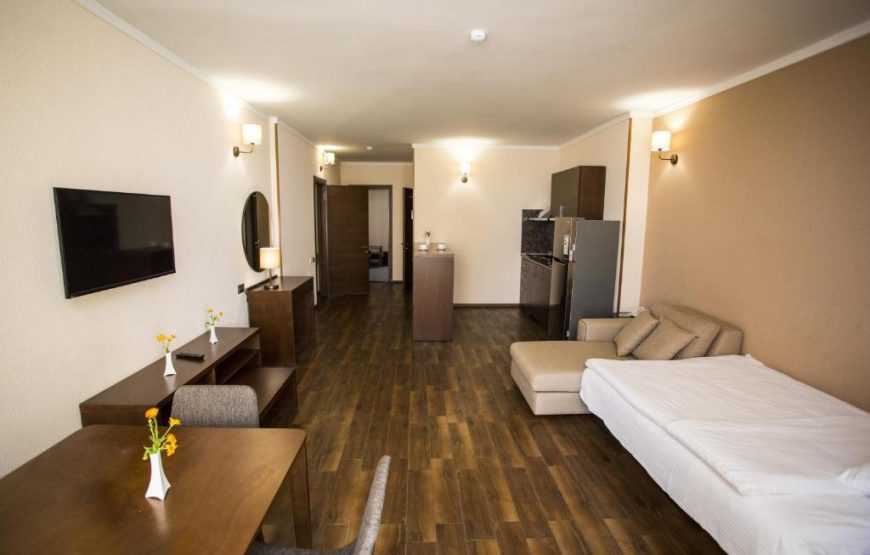 Suite Room With Sea View For 4 Persons – Included Breakfast