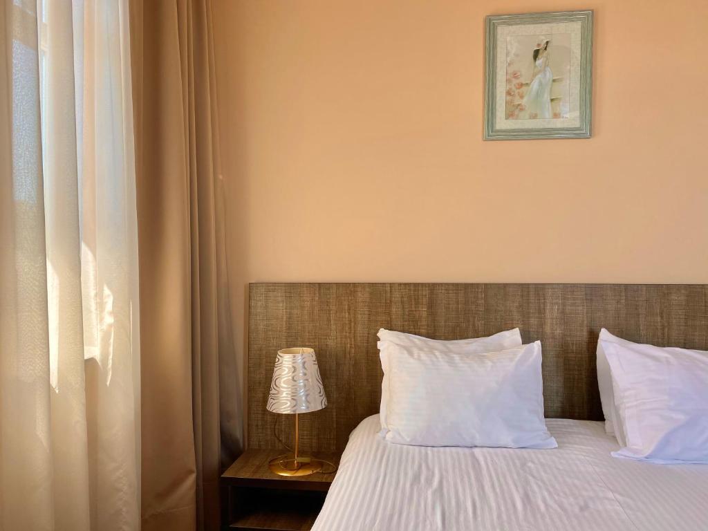 Standard King Size Room – Included Breakfast
