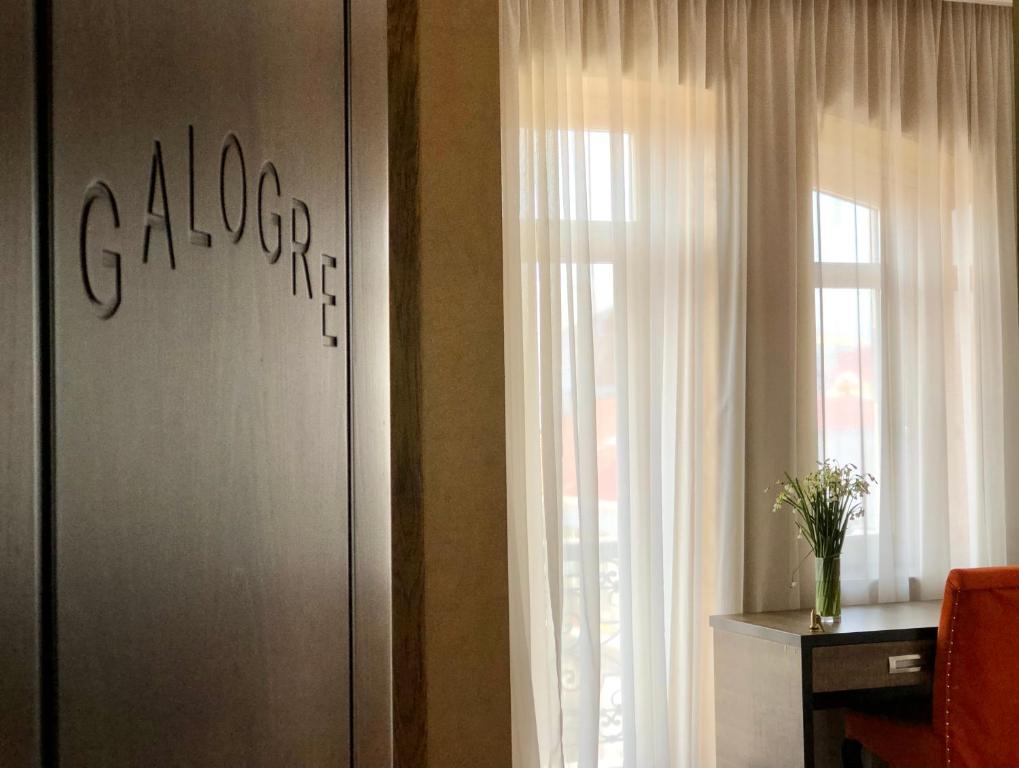 Standard King Size Room – Included Breakfast