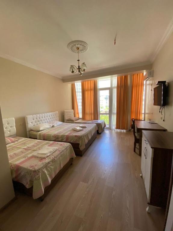 Standard Quadruple Room – Room Only