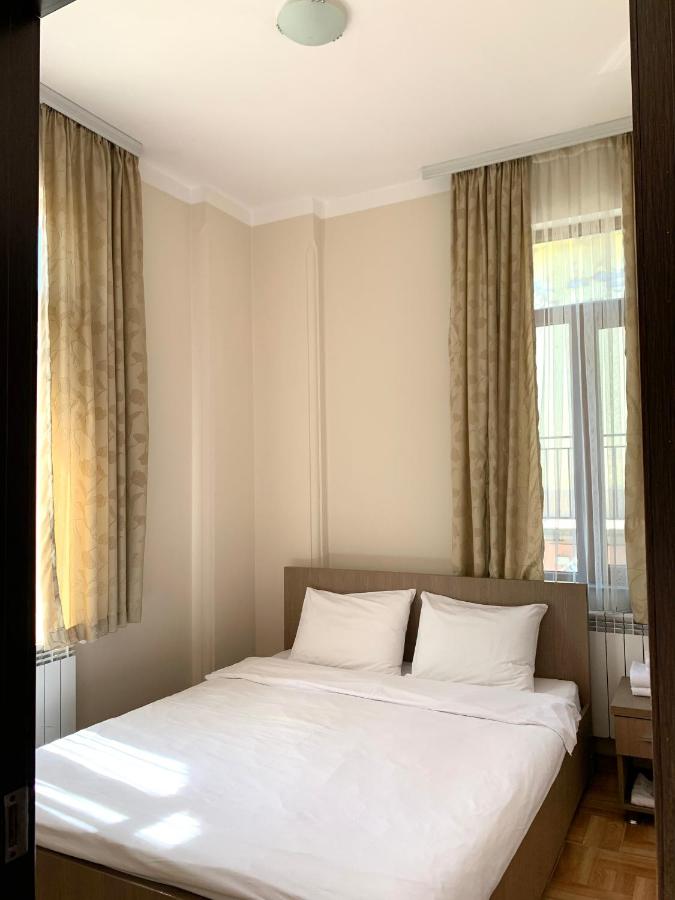 Standard King Size Room Without Balcony – Included Breakfast