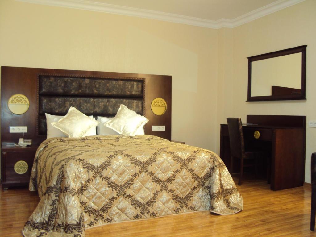 Standard King Size Room – Included Breakfast