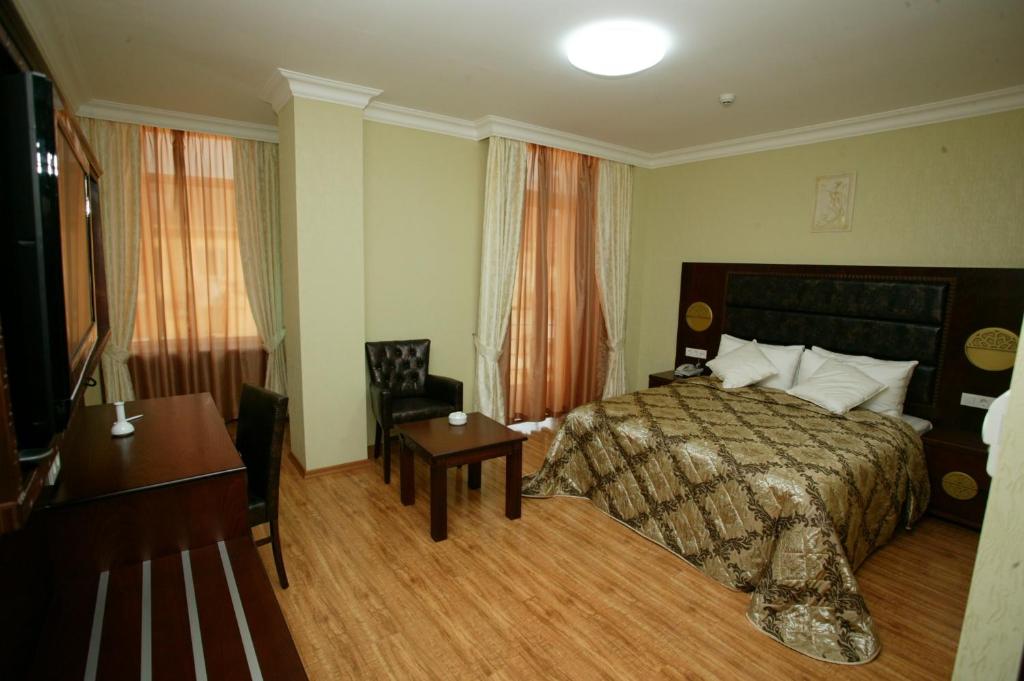 Standard King Size Room – Included Breakfast