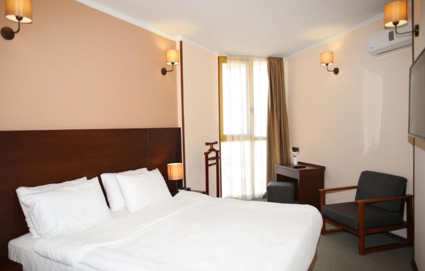 Suite Room With Sea View For 4 Persons – Included Breakfast