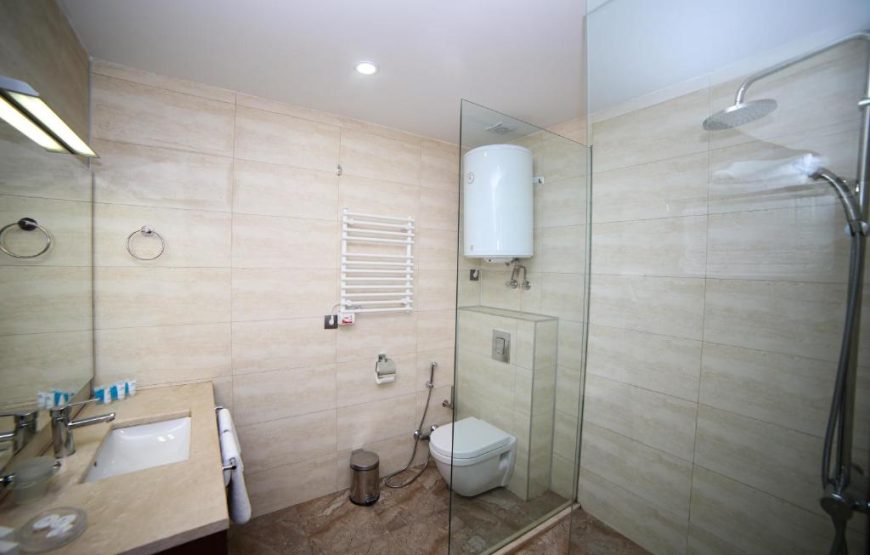 Suite Room With Sea View For 4 Persons – Included Breakfast