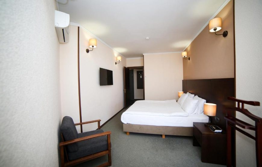 Suite Room With Sea View For 4 Persons – Included Breakfast