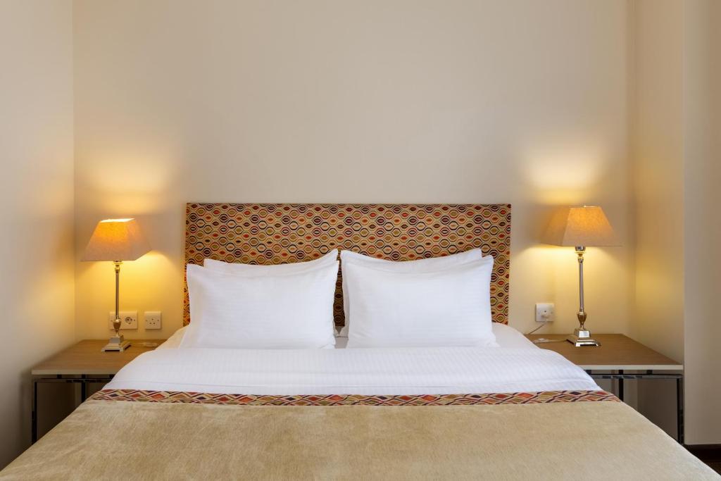 Junior Suite King Size Room – Included Breakfast