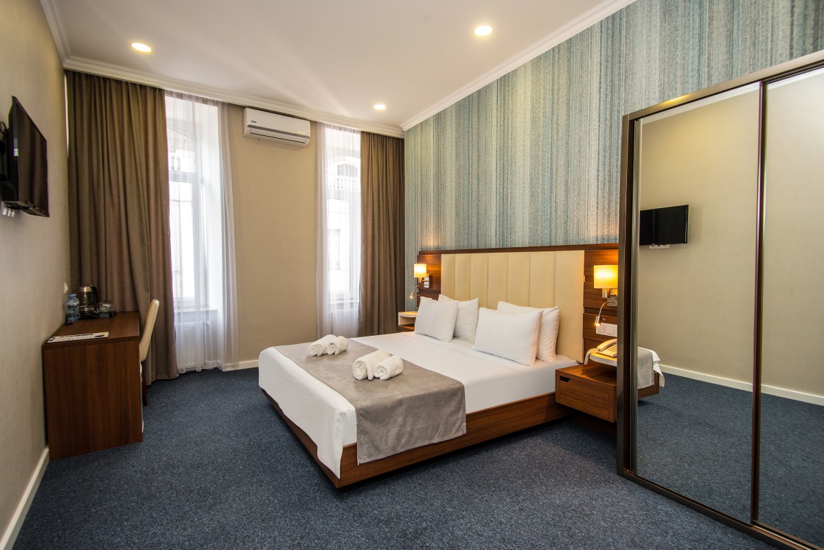 Standard King Size Room – Included Breakfast