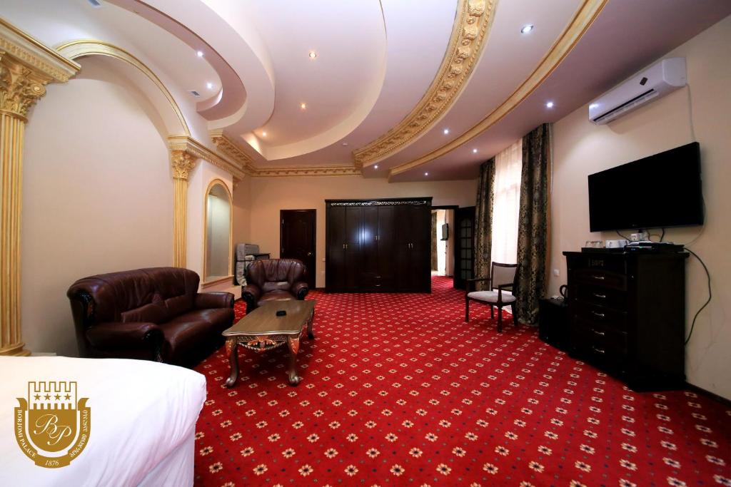 Executive King Size Room – Included Full Board With Treatment