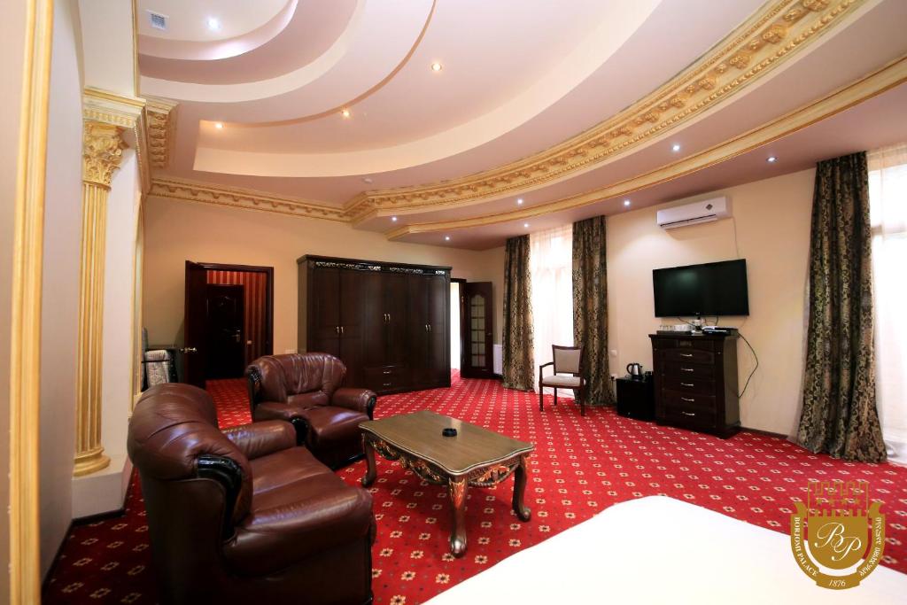 Executive King Size Room – Included Full Board With Treatment