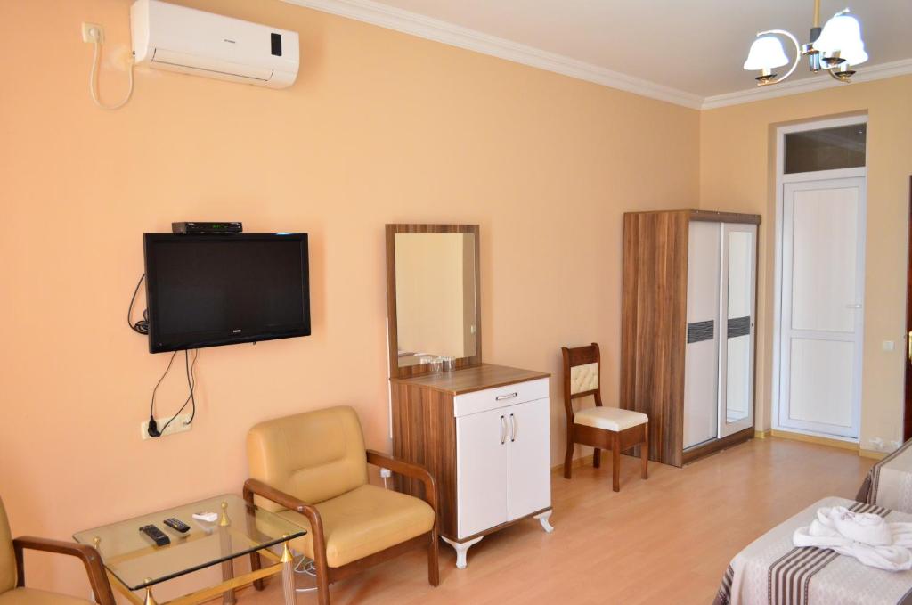 Standard Quadruple Room – Room Only