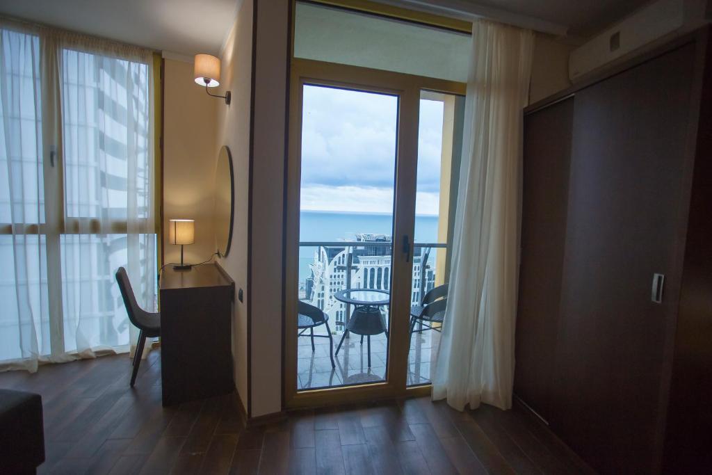 Standard Twin Room With Sea View – Included Breakfast