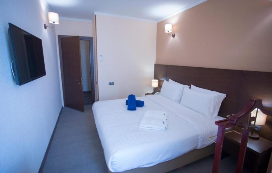 Suite Room With Sea View For 4 Persons – Included Breakfast
