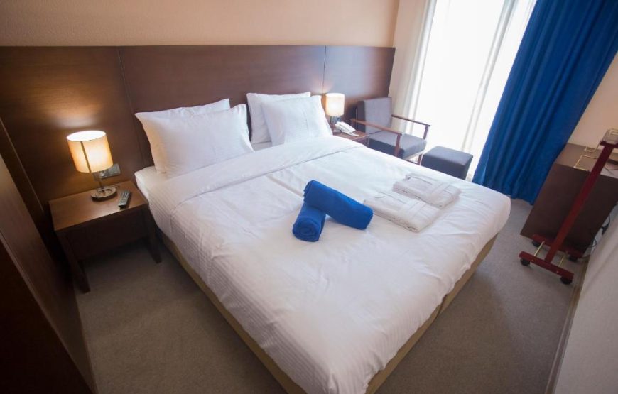 Suite Room With Sea View For 4 Persons – Included Breakfast