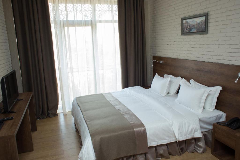 Superior King Size Room – Included Breakfast