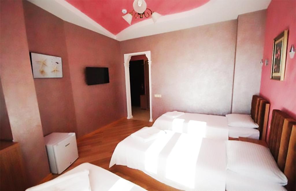 Standard Triple Room – Room Only