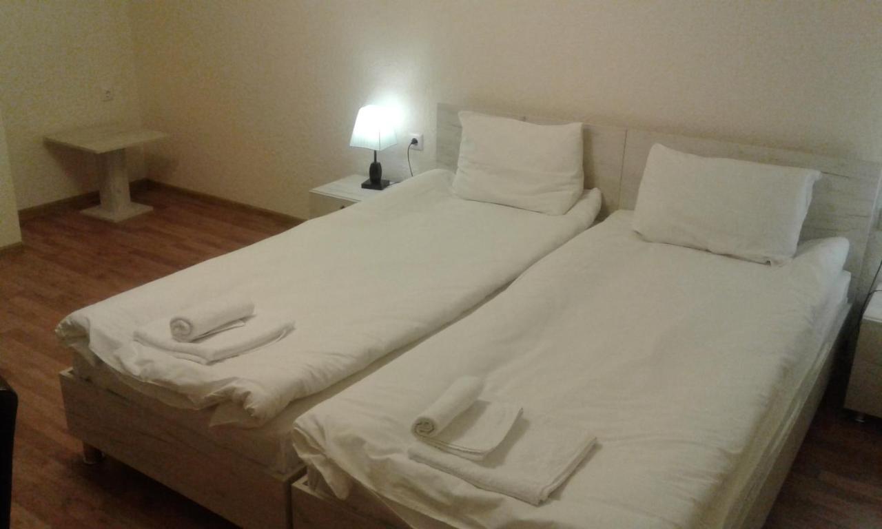 Standard Twin Room – Included Breakfast