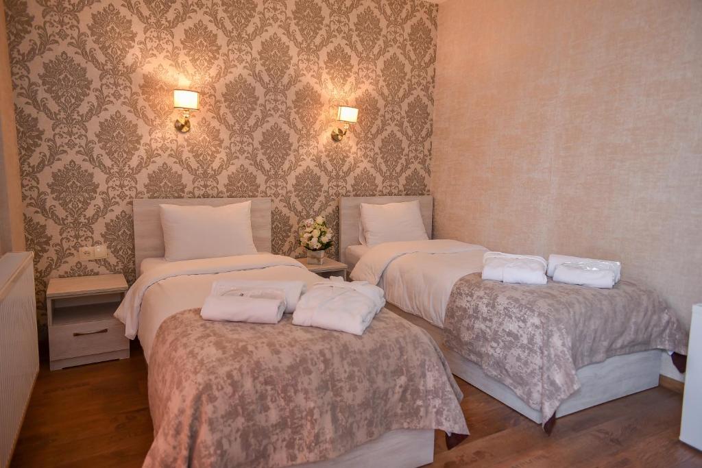 Standard Twin Room – Included Breakfast