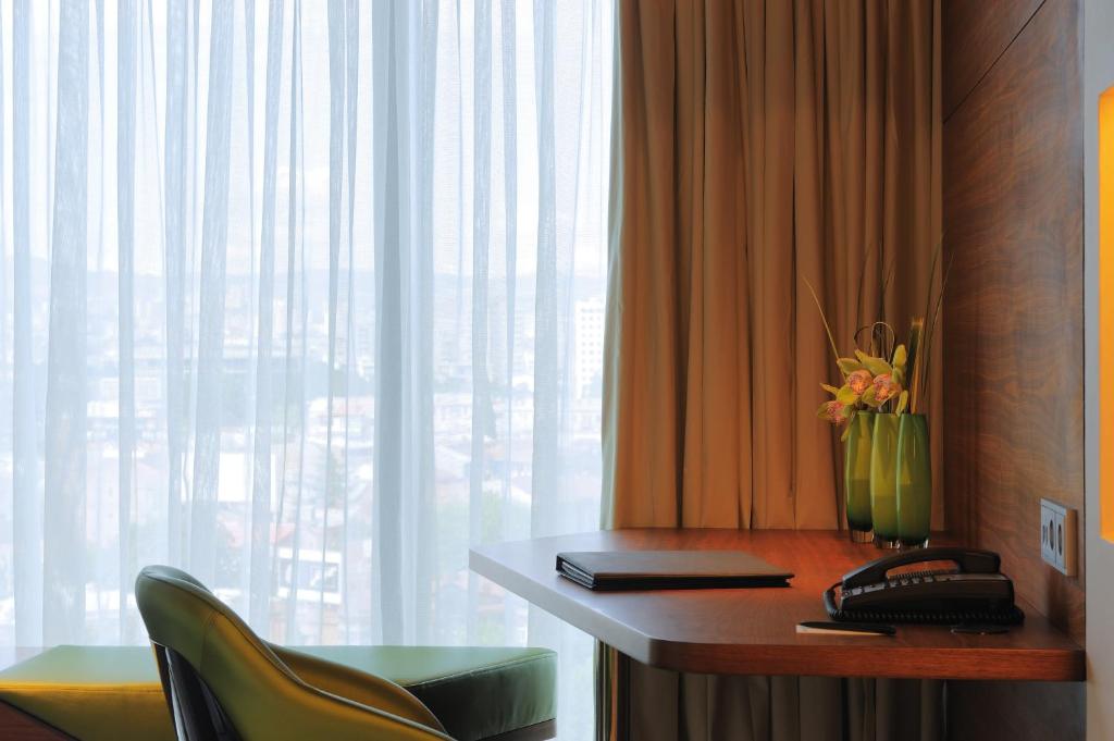 Premium King Size Room – Included Breakfast
