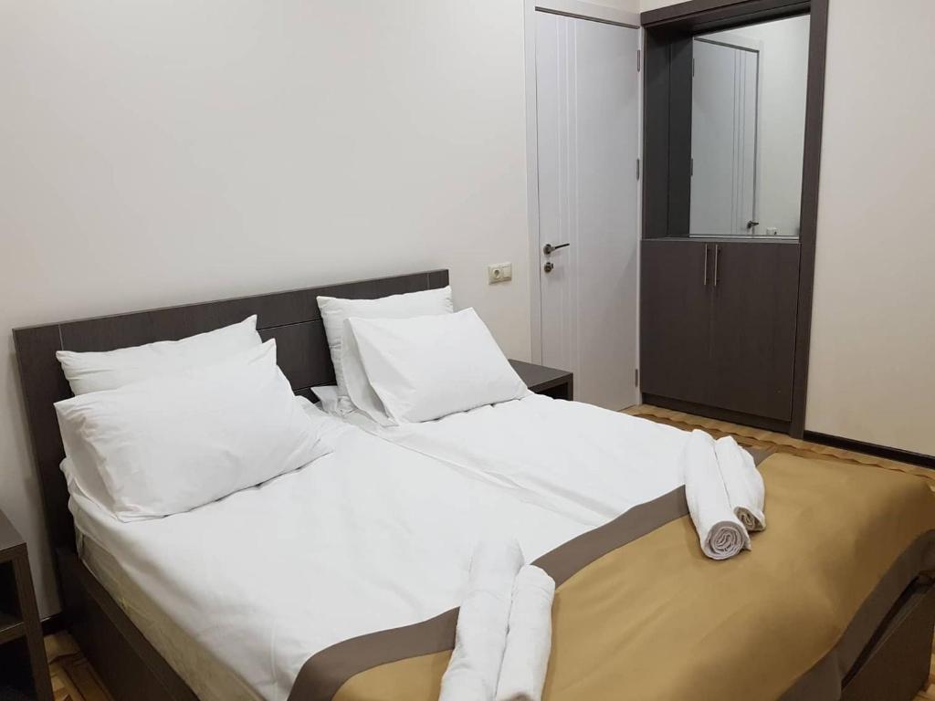 Standard King Size Room – Included Breakfast