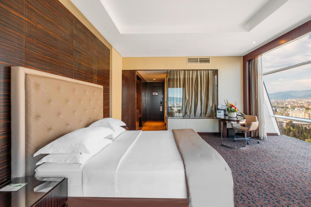 Premium King Size Room – Included Breakfast