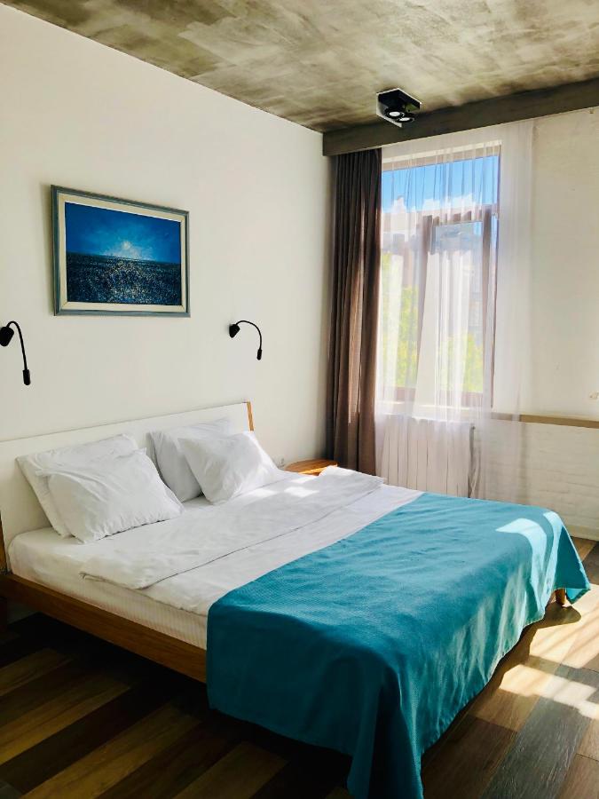 Standard King Size Room – Included Breakfast