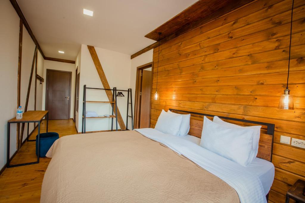 Family Triple Room – Included Breakfast