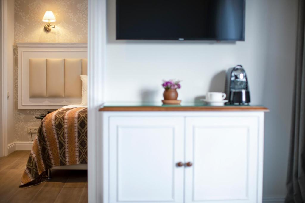 King Size Suite – Included Breakfast