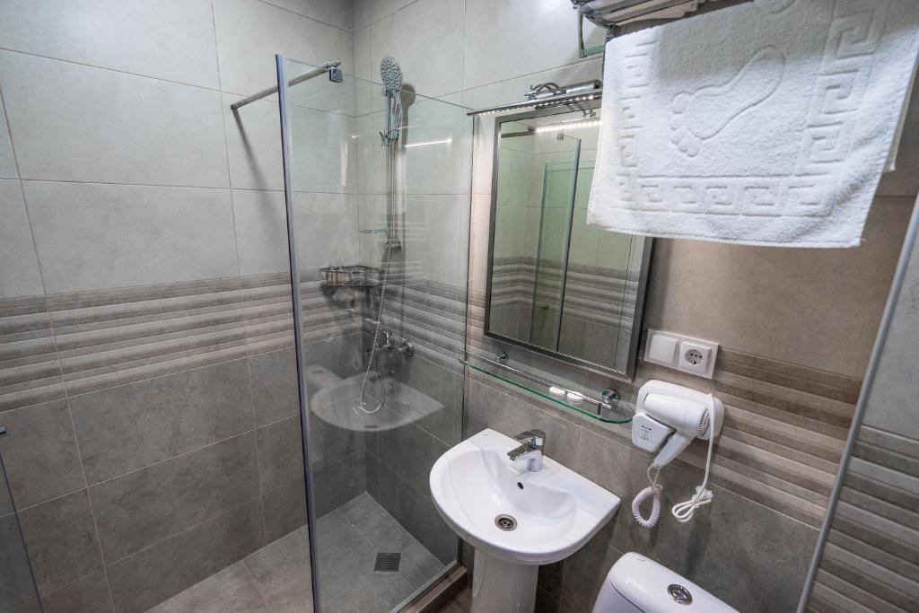 Standard King Size Room – Included Breakfast