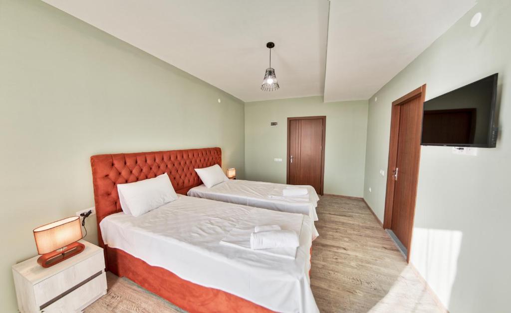 Standard King Size Room With City View – Room Only