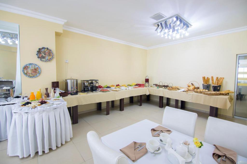 Comfort Quadruple Suite – Included Breakfast