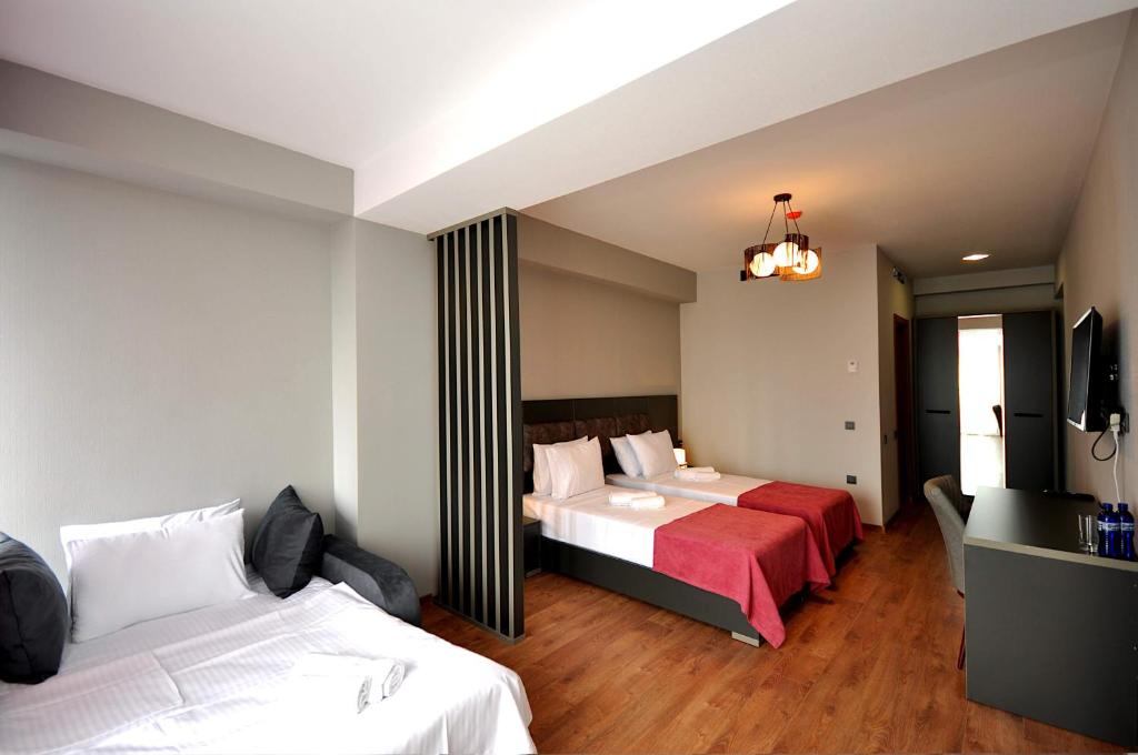 Delux Twin Room – Included Breakfast